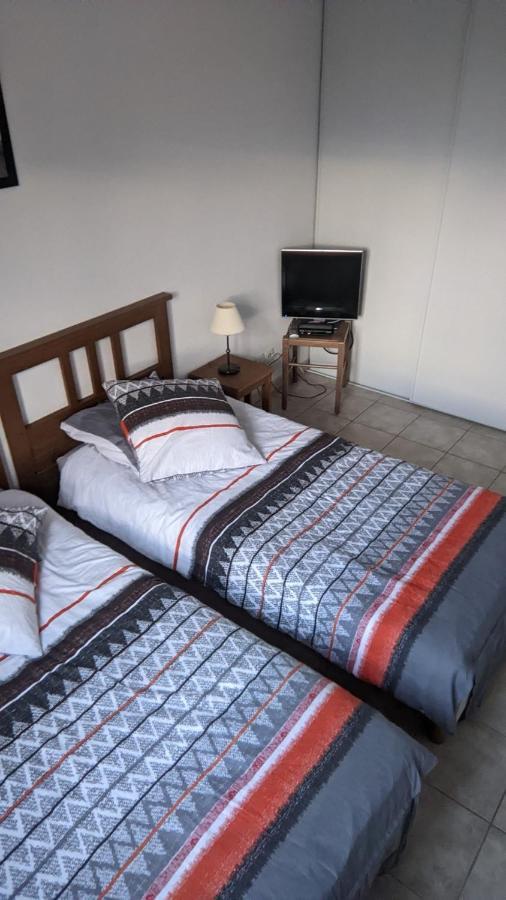 Maisonnette Dans Domaine Avec Piscine A Nyons, Pays Des Olives * Nyons